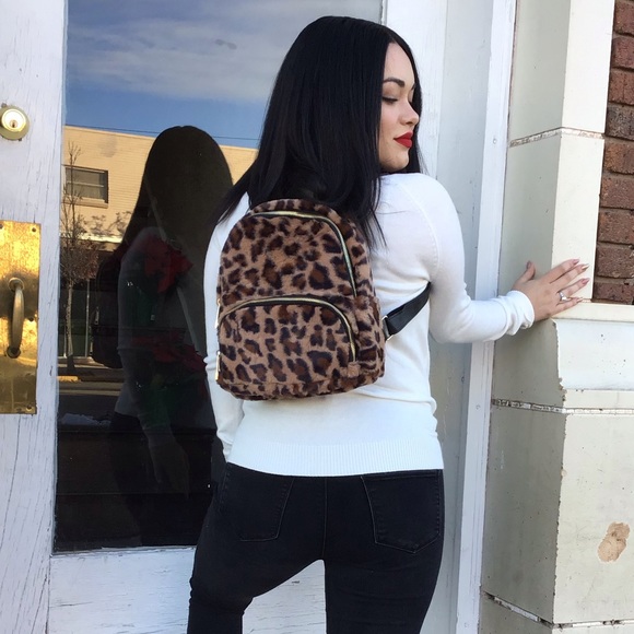 Leopard Print Faux Fur Backpack-LAST ONE - Picture 2 of 6